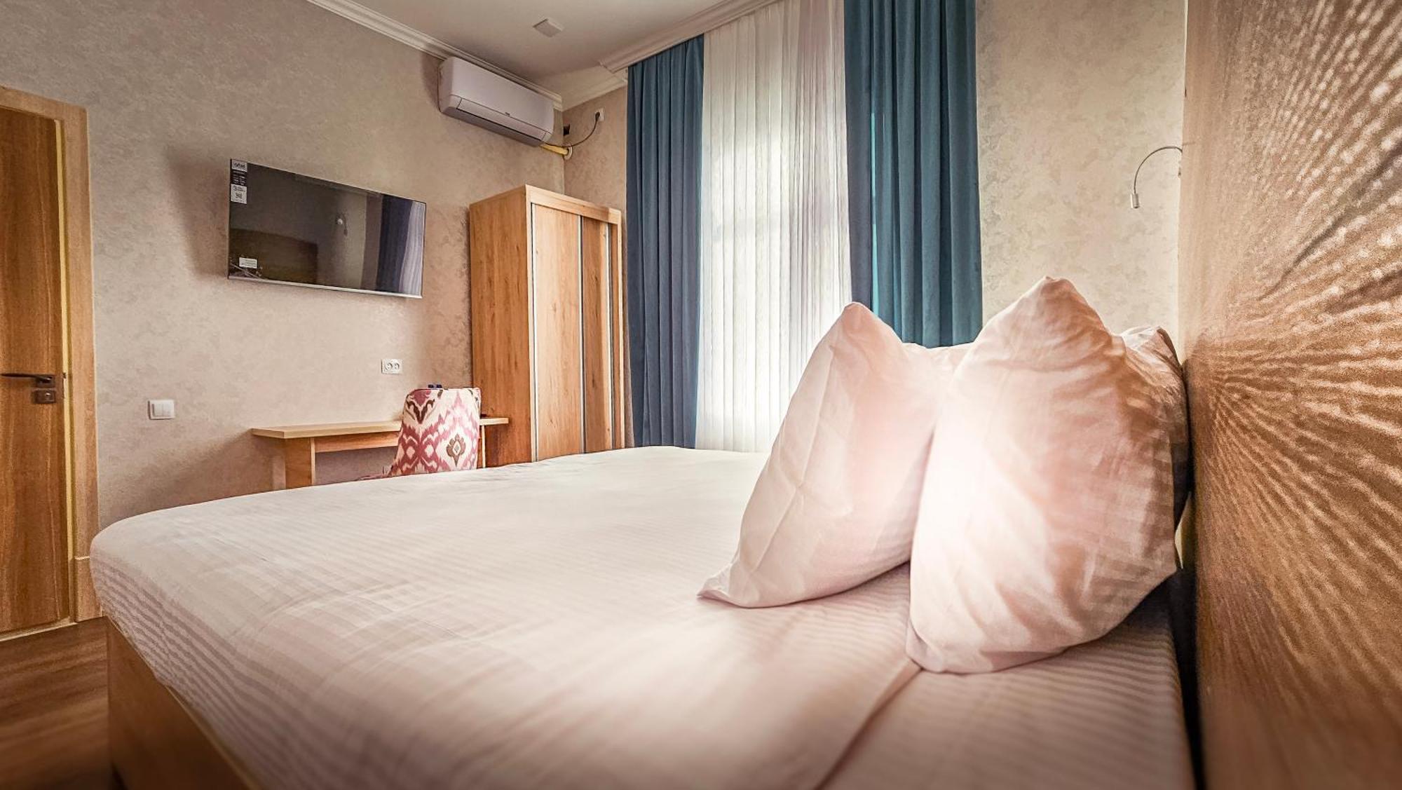 Hotel Bankir Chiva Exteriér fotografie