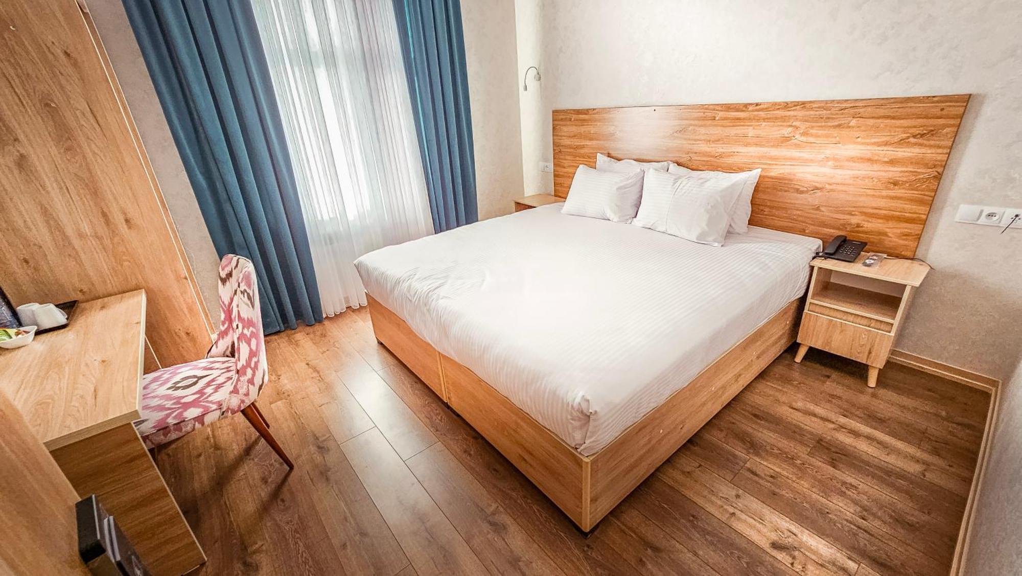 Hotel Bankir Chiva Exteriér fotografie