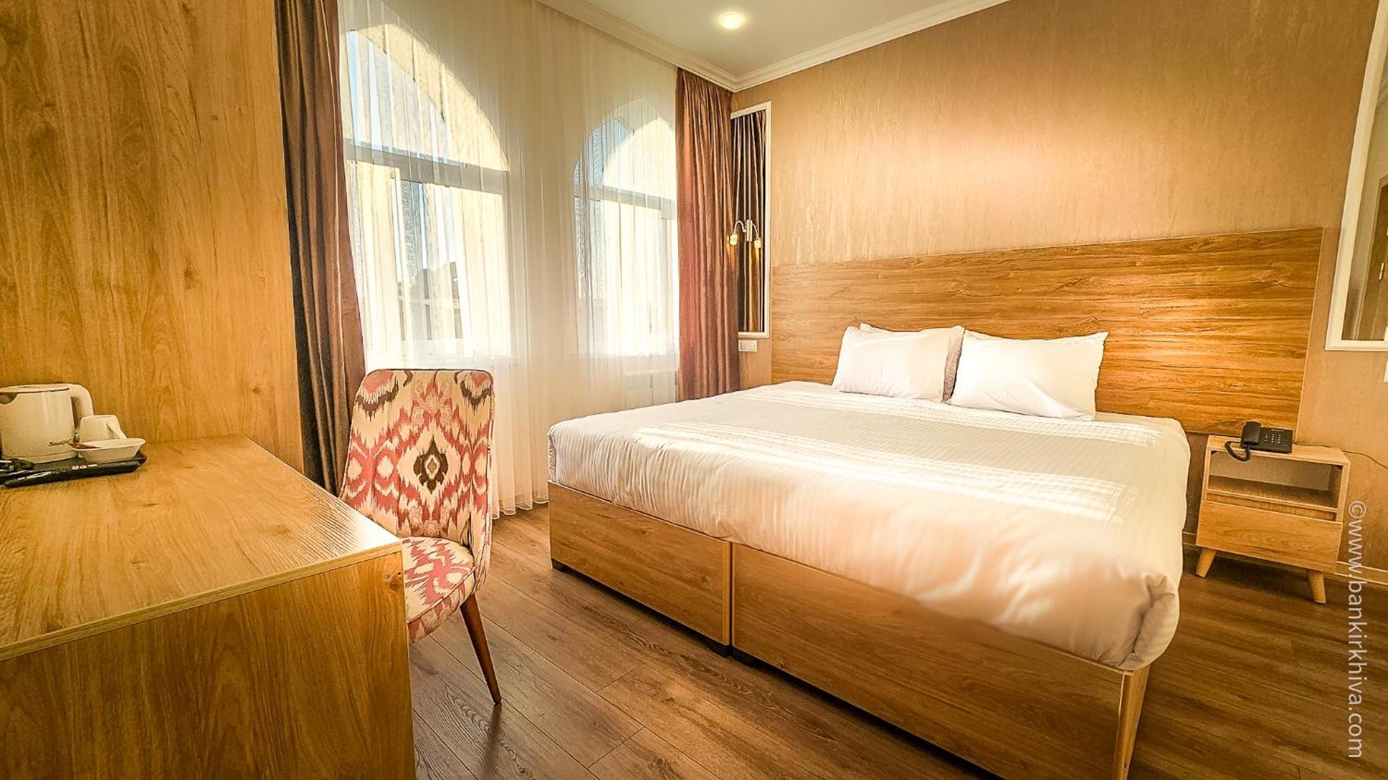 Hotel Bankir Chiva Exteriér fotografie