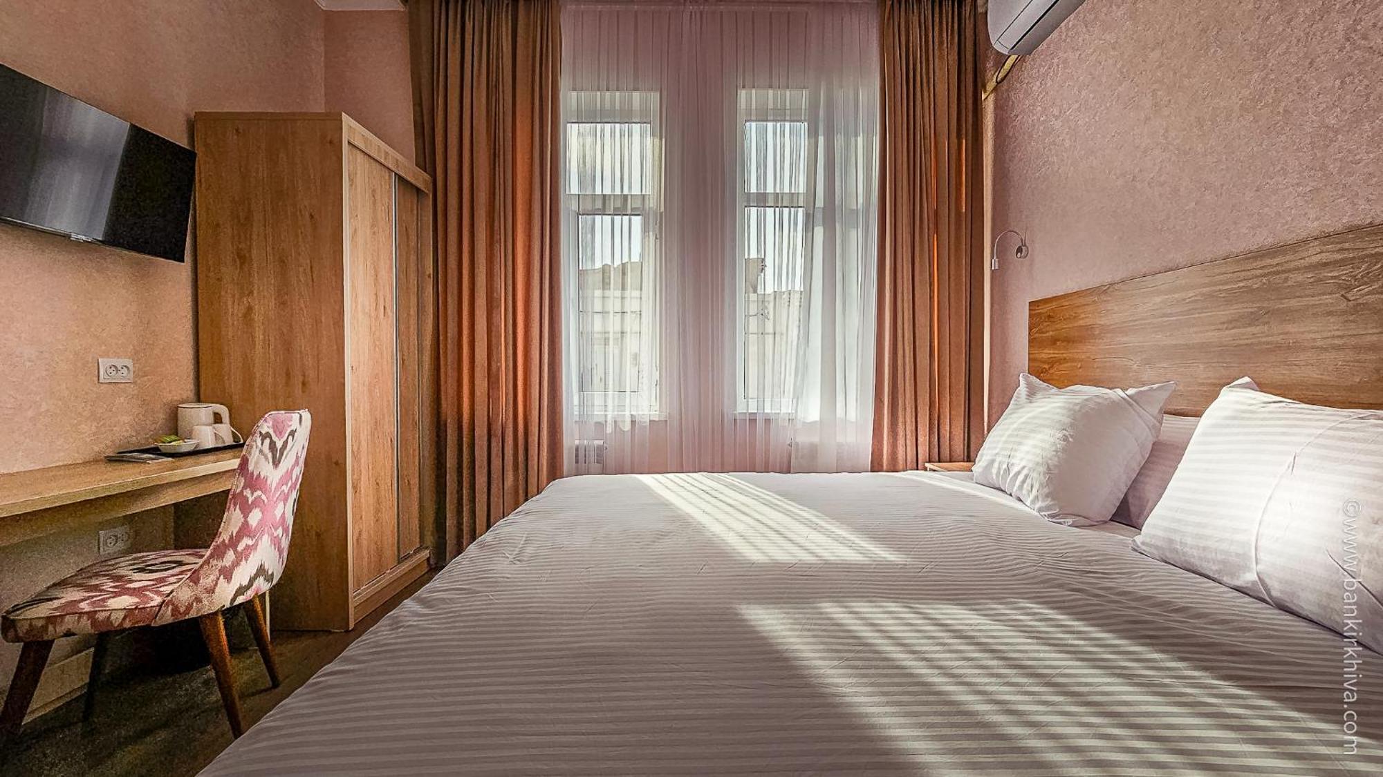 Hotel Bankir Chiva Exteriér fotografie